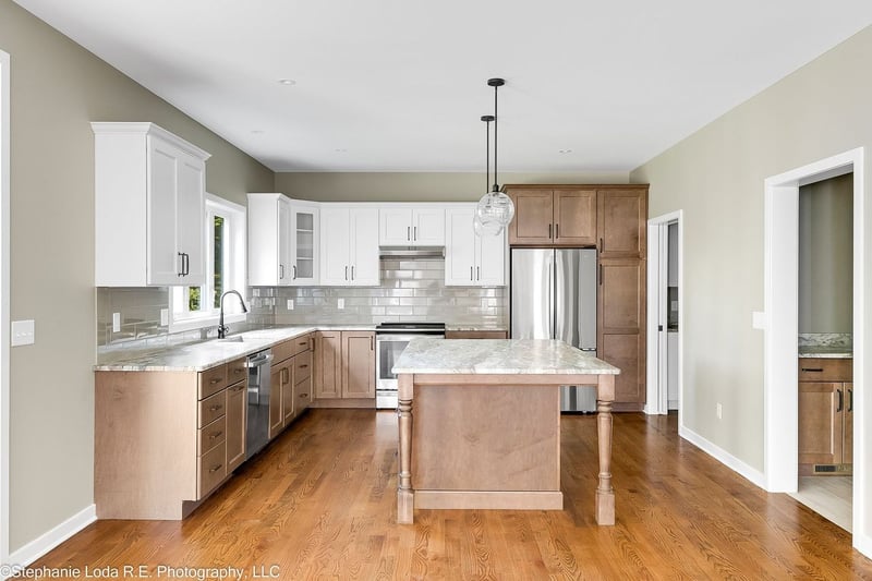 Modern kitchen Sunwood